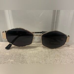 NWT HOUSE OF HARLOW 1960 WOMEN'S BLACK & GOLD OVAL SUNGLASSES